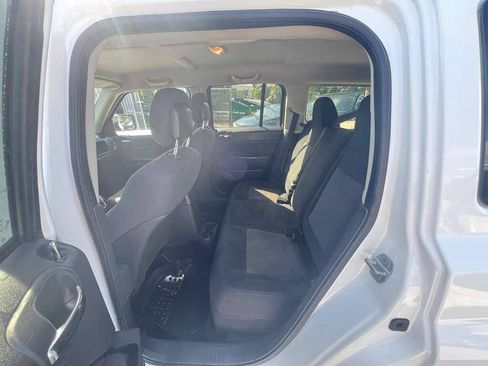 Used 2013 Jeep Patriot Sport w/ PWR Value Group FWD image 3