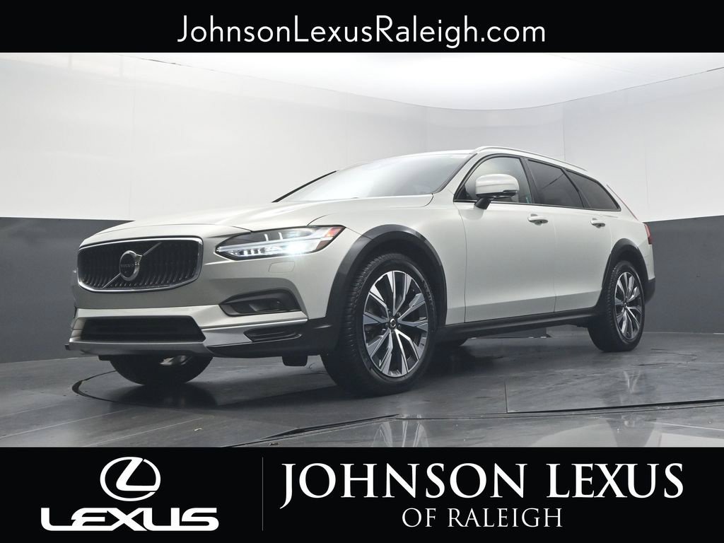 Used 2021 Volvo V90 T6 Cross Country AWD/4WD image 12