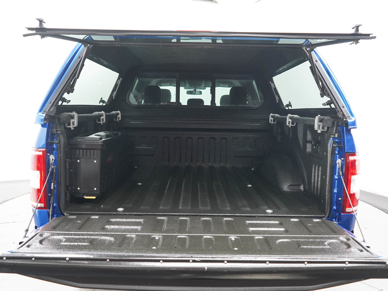 Used 2018 Ford F150 XLT w/ Equipment Group 302A Luxury AWD/4WD image 15