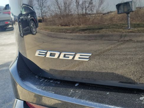 Used 2018 Ford Edge Sport w/ Equipment Group 401A image 6