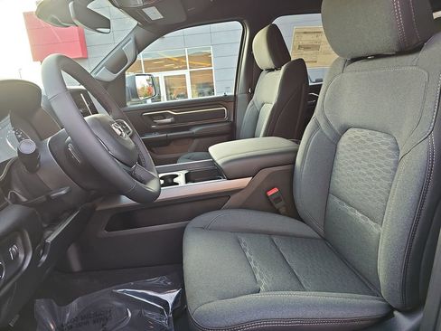 New 2026 RAM 1500 4x4 Crew Cab image 14