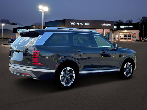 Used 2026 Hyundai Palisade Limited image 8