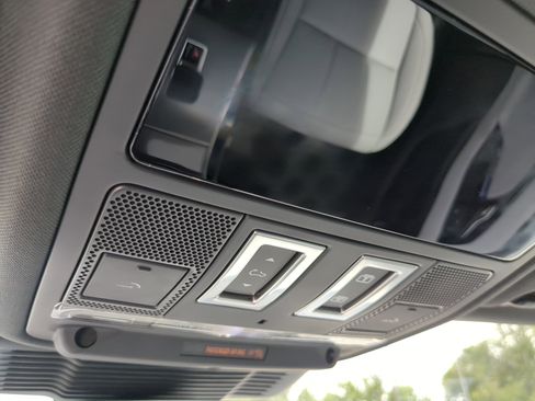 New 2026 Land Rover Range Rover Evoque S image 17