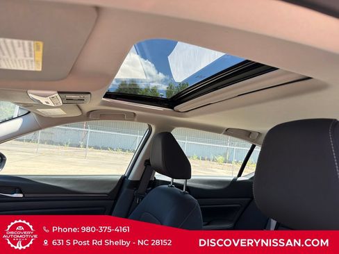 Certified 2024 Nissan Altima 2.5 SV w/ SV Premium Package FWD image 27