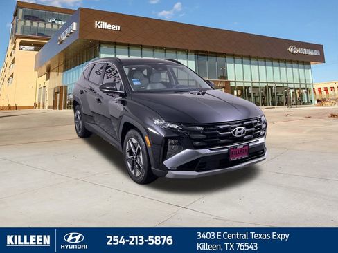 Used 2025 Hyundai Tucson SEL FWD image 11