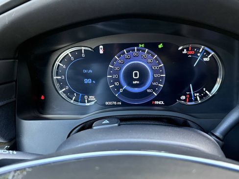 Used 2017 Cadillac Escalade ESV Platinum AWD/4WD image 29