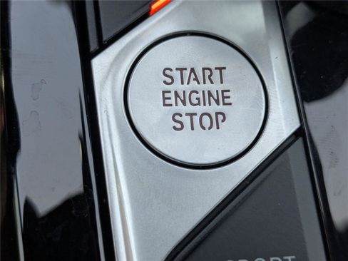 Used 2025 BMW X4 xDrive30i image 30