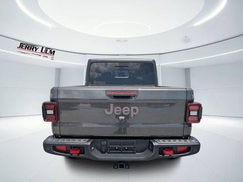 Used 2020 Jeep Gladiator Rubicon AWD/4WD image 4