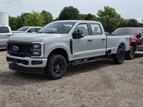 New 2026 Ford F350 XL w/ STX Appearance Package AWD/4WD image 4