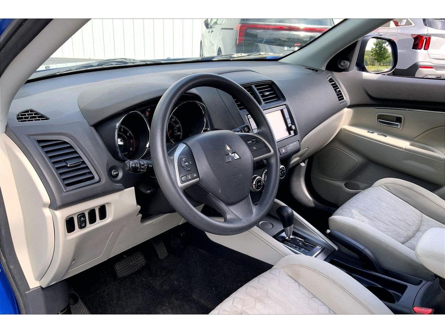 Used 2021 Mitsubishi Outlander Sport ES FWD image 11