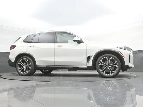 New 2026 BMW X5 sDrive40i w/ Climate Comfort Package RWD image 53