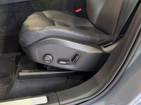 Used 2022 Volvo XC60 B5 Momentum w/ Advanced Package image 12