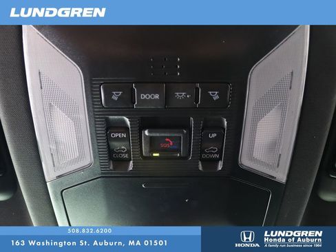 Used 2024 Toyota RAV4 SE w/ Weather & Moonroof Package image 26