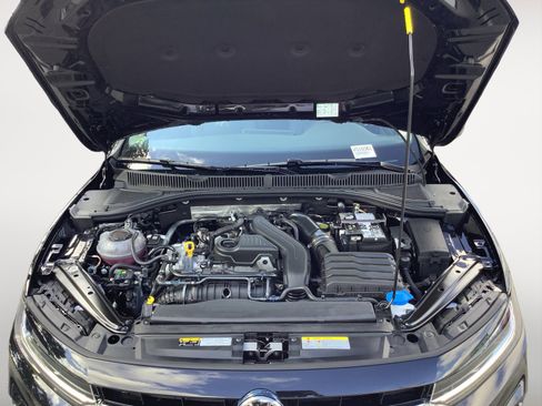 New 2026 Volkswagen Jetta SE FWD image 12