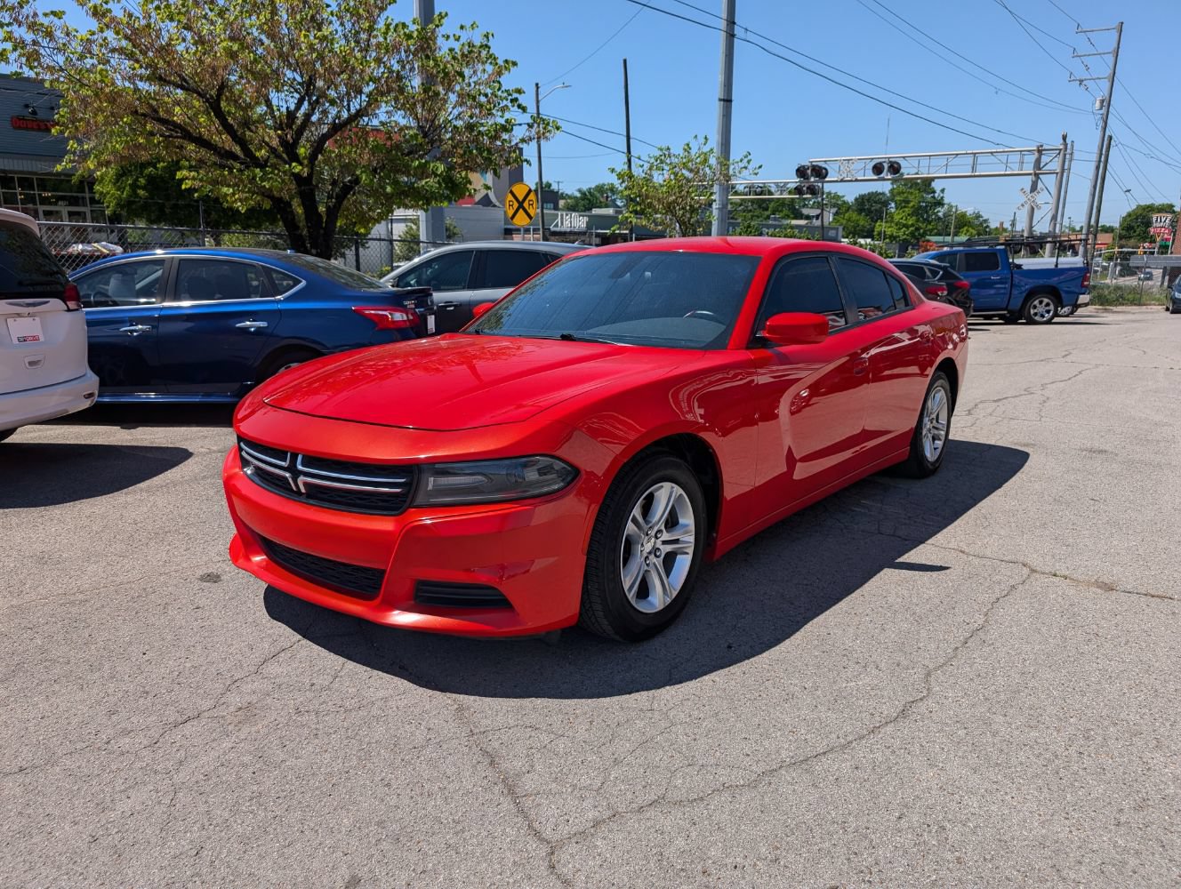 Used 2020 Dodge Charger SXT w/ Leather Interior Group RWD image 3