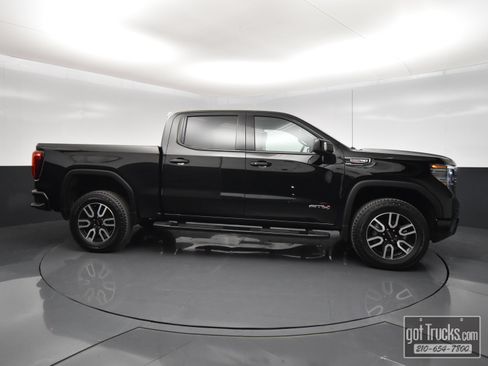 Used 2023 GMC Sierra 1500 AT4 w/ Technology Package AWD/4WD image 52