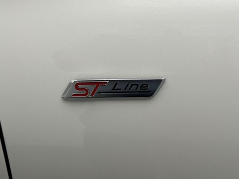 Used 2024 Ford Escape ST-Line w/ Tech Pack #1 AWD/4WD image 13