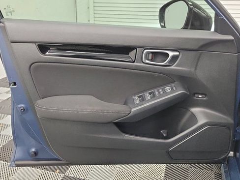 Used 2025 Honda Civic Sport image 19