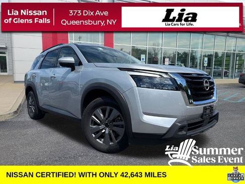 Certified 2024 Nissan Pathfinder SV AWD/4WD image 1