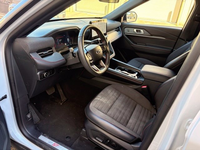 Used 2026 Ford Explorer ST-Line AWD/4WD image 8