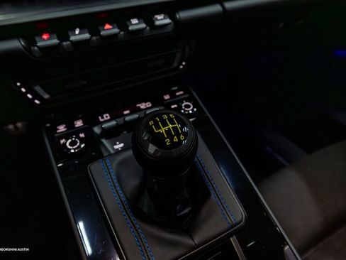 Used 2022 Porsche 911 GT3 image 25