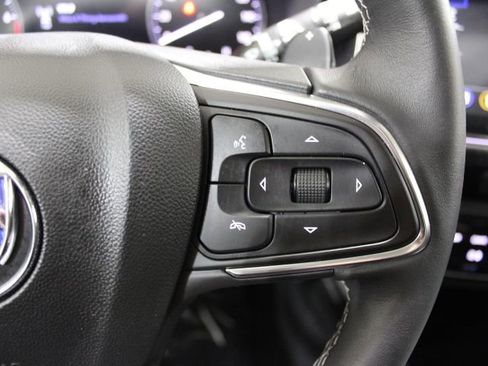 Used 2023 Buick Envision Avenir AWD/4WD image 37