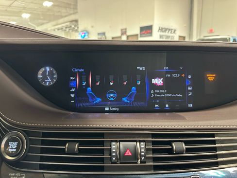 Used 2020 Lexus LS 500 w/ Interior Upgrade Package image 28