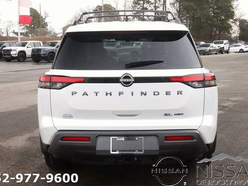 New 2026 Nissan Pathfinder SL w/ SL Premium Package AWD/4WD image 6