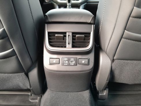 Certified 2025 Subaru Legacy Limited image 31