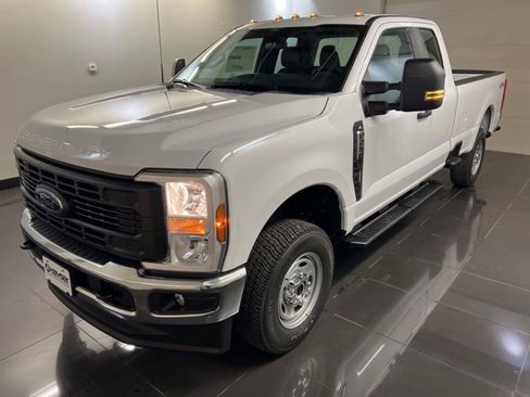 New 2026 Ford F250 XL w/ XL Chrome Package AWD/4WD image 3