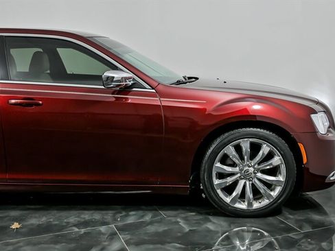Used 2020 Chrysler 300 Touring w/ Chrome Appearance Package image 12