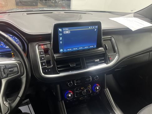 Used 2023 Chevrolet Suburban Premier AWD/4WD image 29