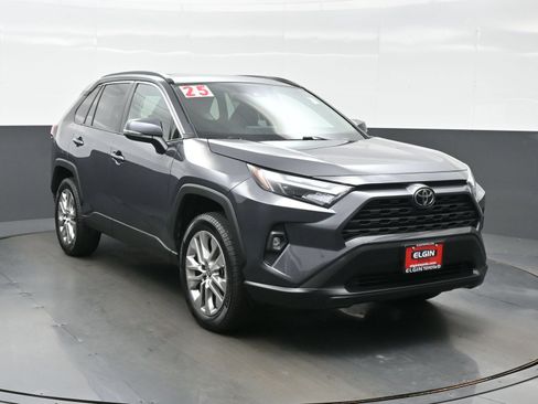 Used 2025 Toyota RAV4 XLE Premium w/ Weather Package AWD/4WD image 8
