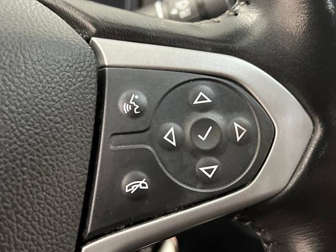 Used 2020 Chevrolet Colorado ZR2 image 39