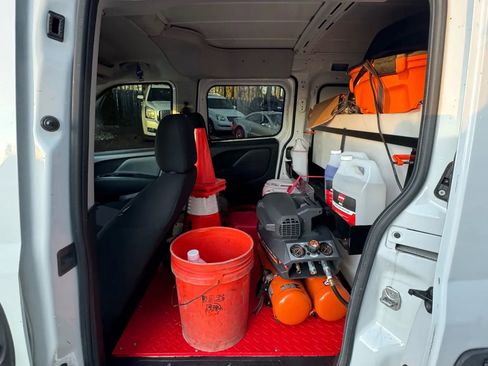 Used 2017 RAM ProMaster City Tradesman image 14