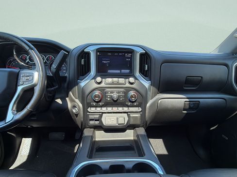 Used 2019 Chevrolet Silverado 1500 LT Trail Boss AWD/4WD image 10
