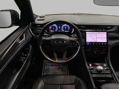 Used 2023 Jeep Grand Cherokee L Overland AWD/4WD image 15