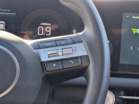 Used 2025 Hyundai Santa Cruz SE image 16