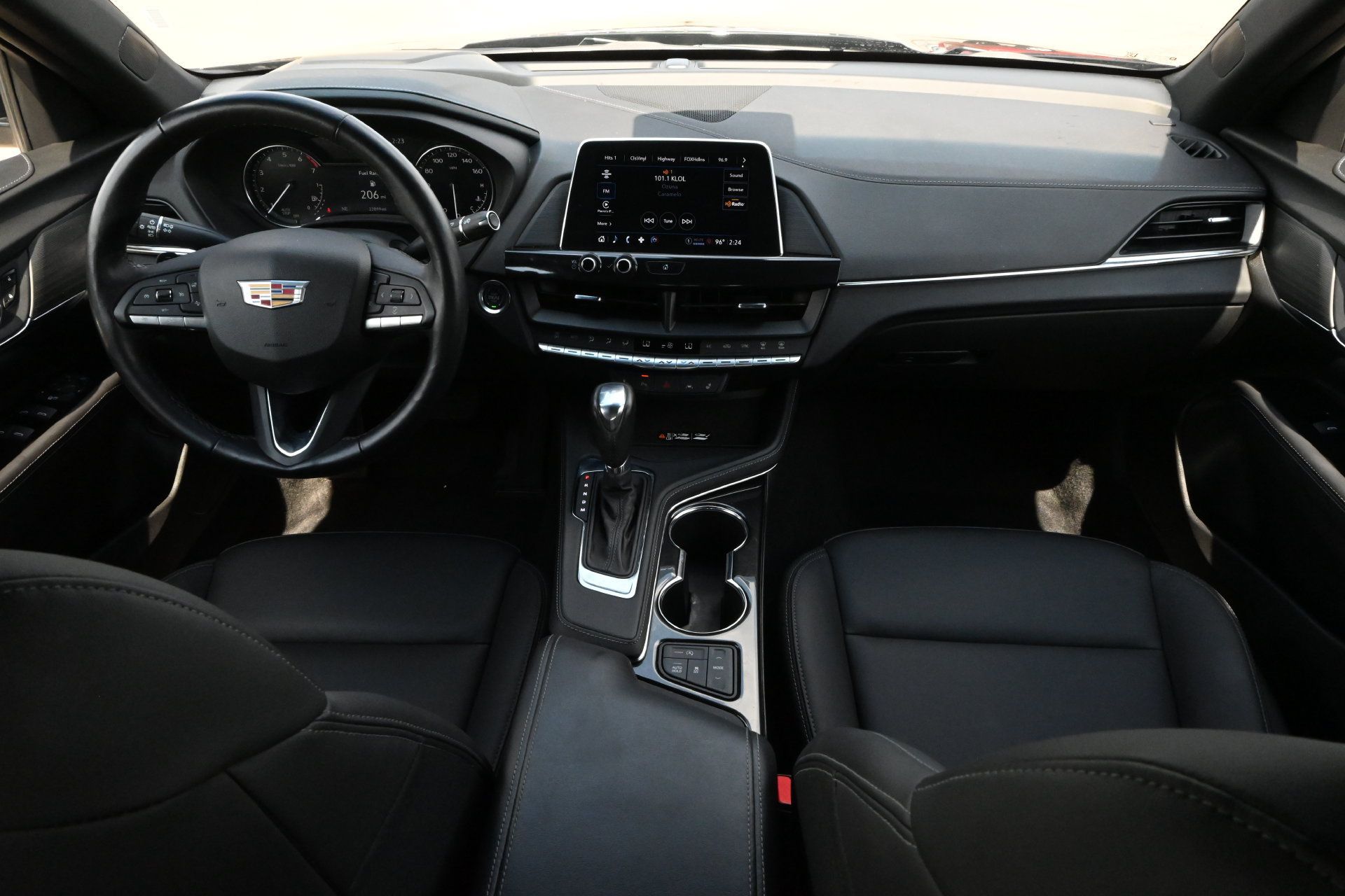 Certified 2026 Cadillac CT4 Luxury RWD image 7