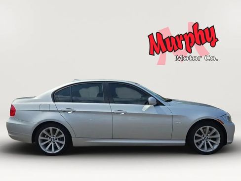 Used 2011 BMW 328i Sedan RWD image 9