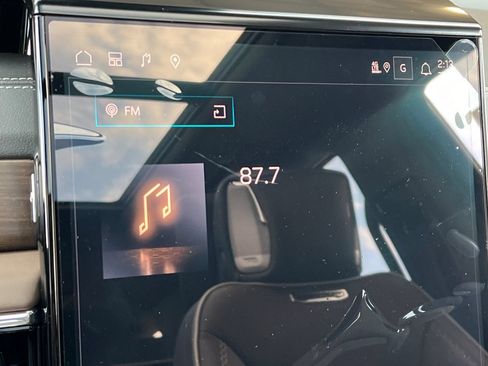 New 2026 GMC Yukon Denali Ultimate AWD/4WD image 17