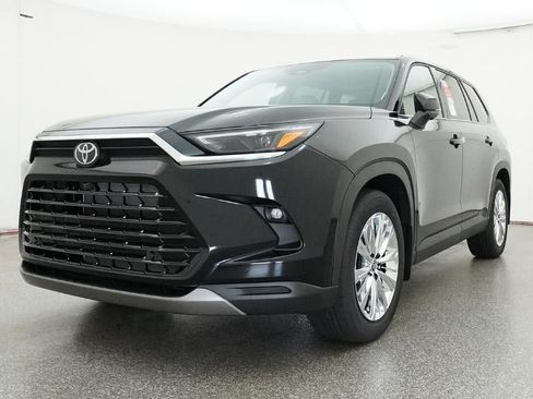 New 2026 Toyota Grand Highlander AWD image 32