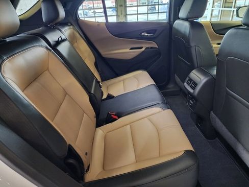 Used 2022 Chevrolet Equinox Premier image 17