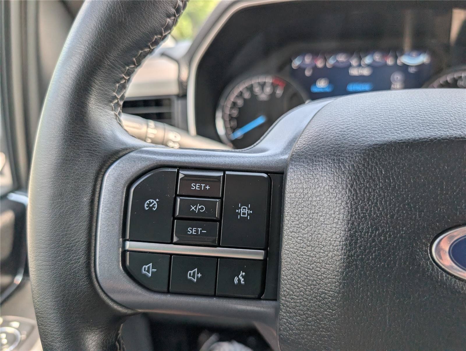 Used 2023 Ford F150 XLT w/ Equipment Group 301A Mid AWD/4WD image 22
