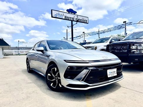 Used 2024 Hyundai Sonata SEL FWD image 1