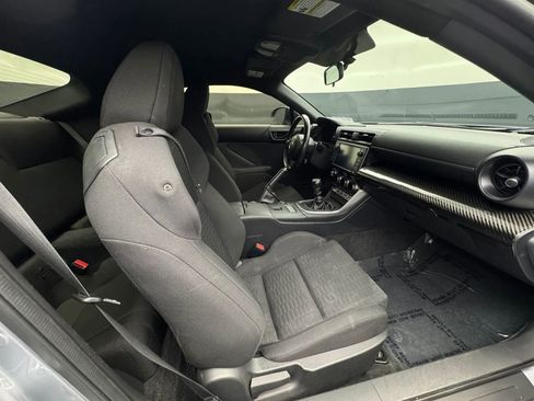 Used 2022 Toyota GR86 image 37