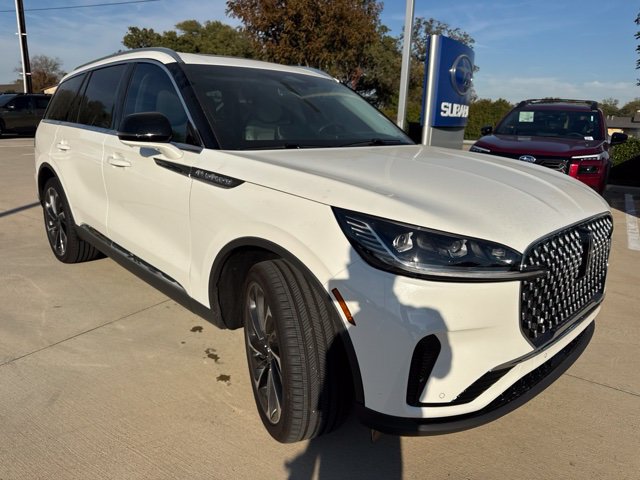 Used 2025 Lincoln Aviator Reserve w/ Equipment Group 201A AWD/4WD image 1