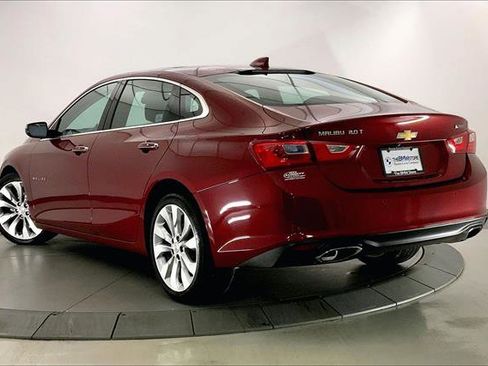 Used 2018 Chevrolet Malibu Premier w/ Premier Sun and Wheel Package image 10