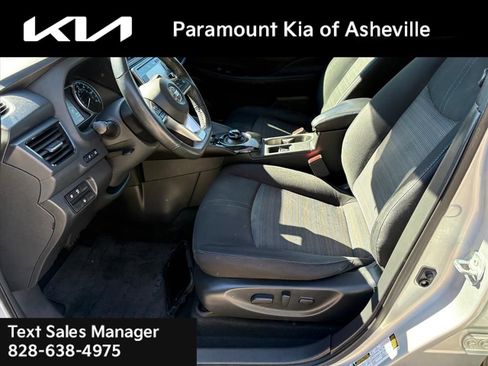 Used 2018 Nissan Leaf SV w/ SV Technology Package image 16