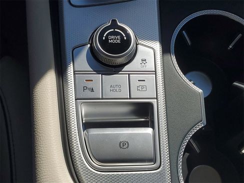 New 2026 Genesis G70 2.5T Prestige image 30